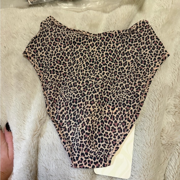 Lot of 3‎ nwt Fabletics classic brief panties - Picture 4 of 4